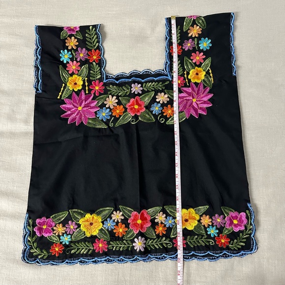 Black Mexican Shirt with flowers 💐🥰🛍️ - Picture 3 of 4